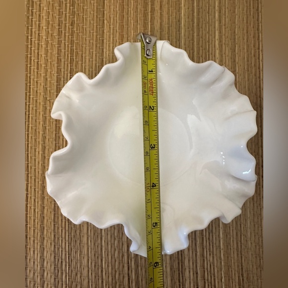 Fenton Hobnail Milk Glass Candy Dish White Elegant Ruffled Edge Set of 2 Vintage - Picture 4 of 5